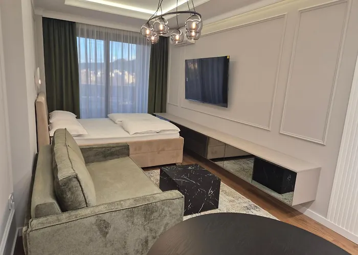 Grand Lux Apartments