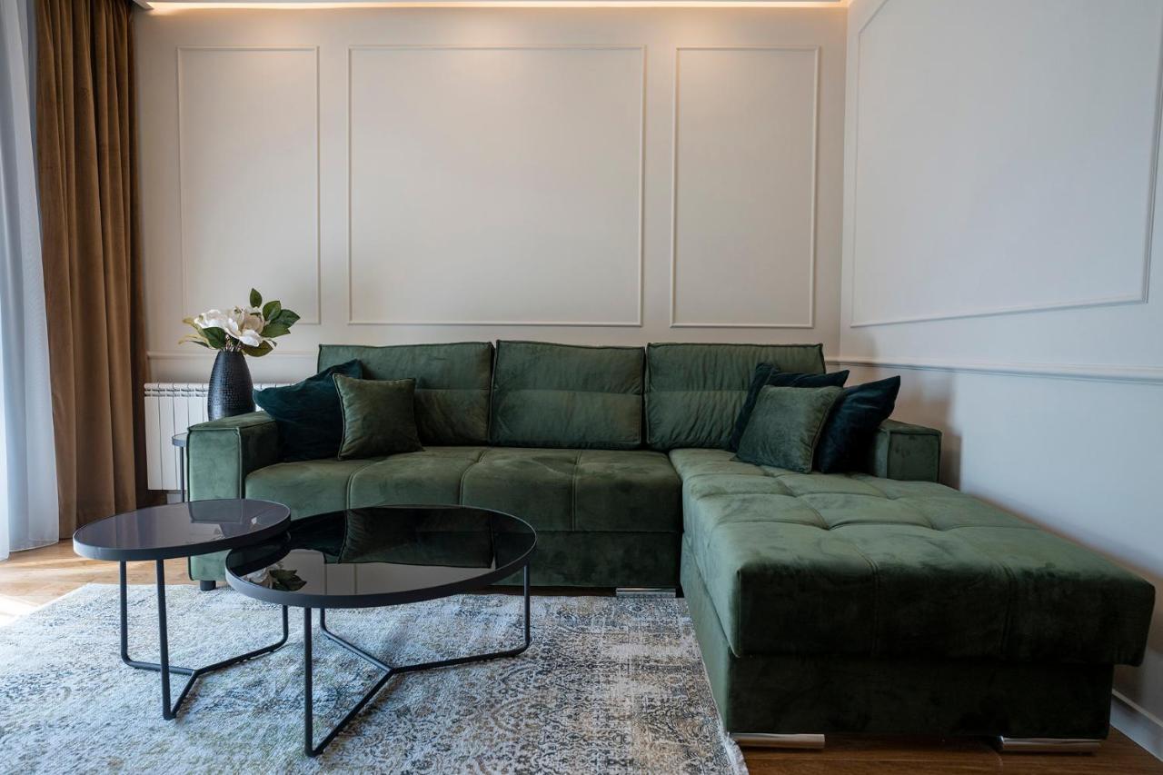 Grand Lux Apartment *